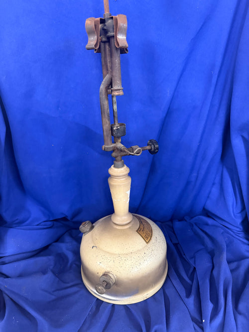 Coleman model 152 lantern gas kerosene